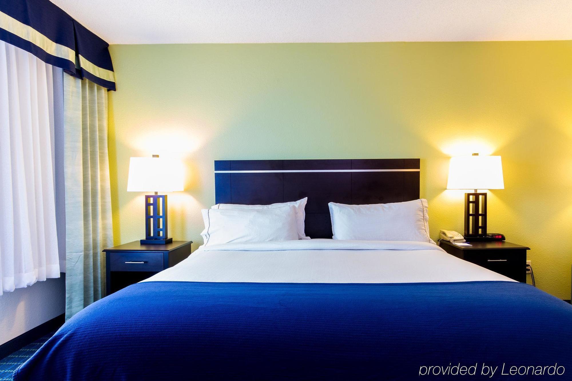 Holiday Inn Express Hotel & Suites Montgomery Boyd-Cooper Parkway By Ihg Bagian luar foto