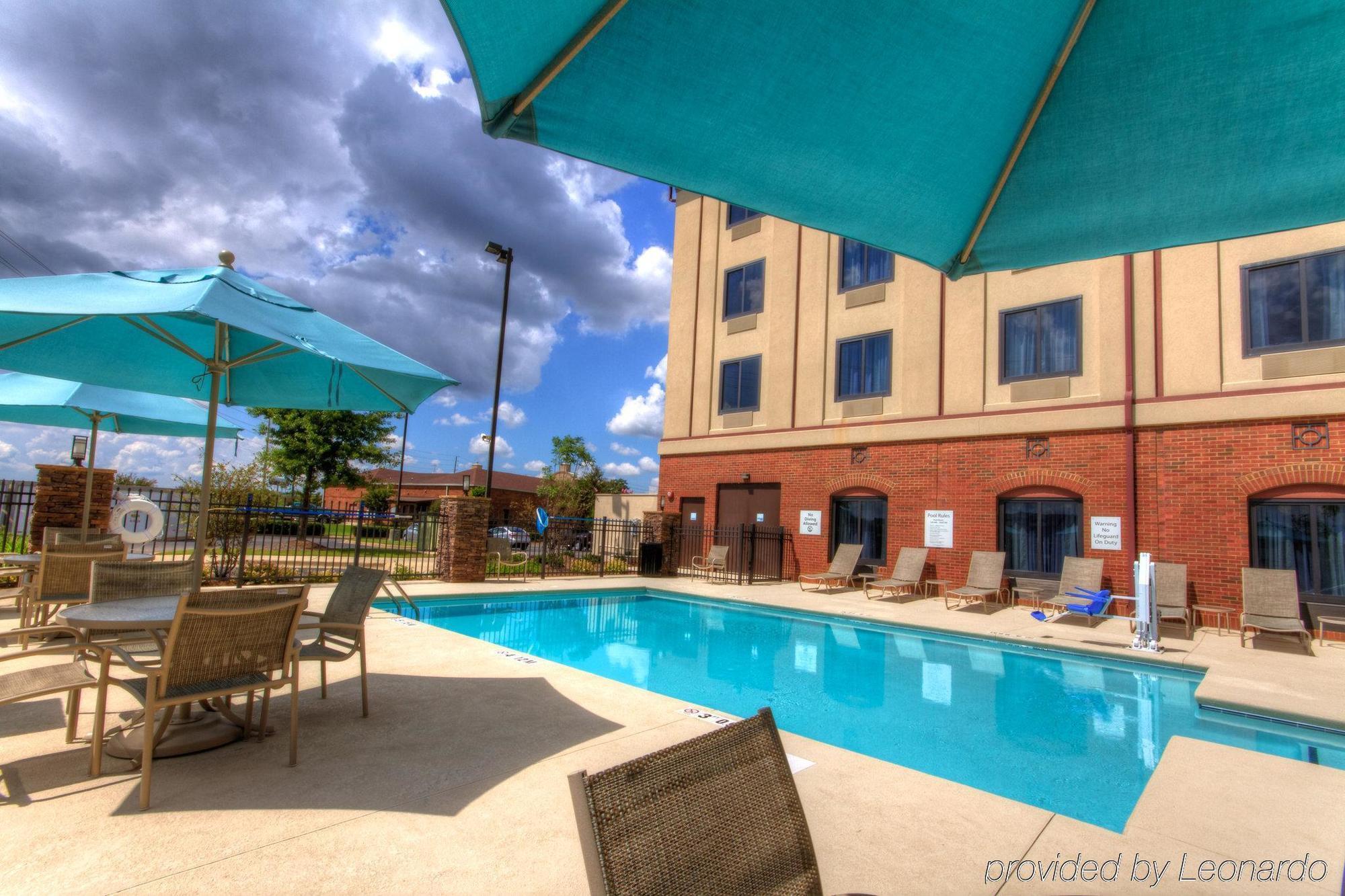 Holiday Inn Express Hotel & Suites Montgomery Boyd-Cooper Parkway By Ihg Bagian luar foto