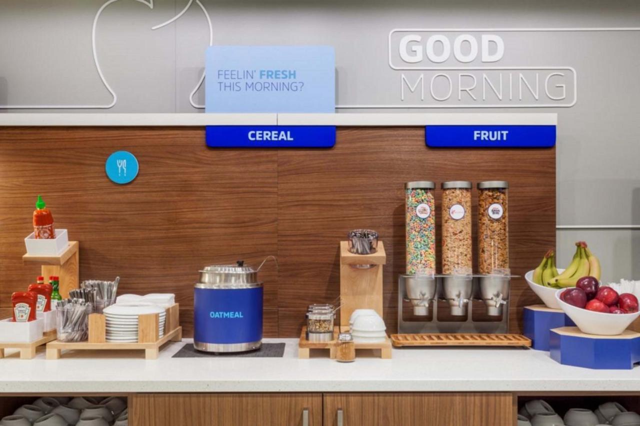 Holiday Inn Express Hotel & Suites Montgomery Boyd-Cooper Parkway By Ihg Bagian luar foto