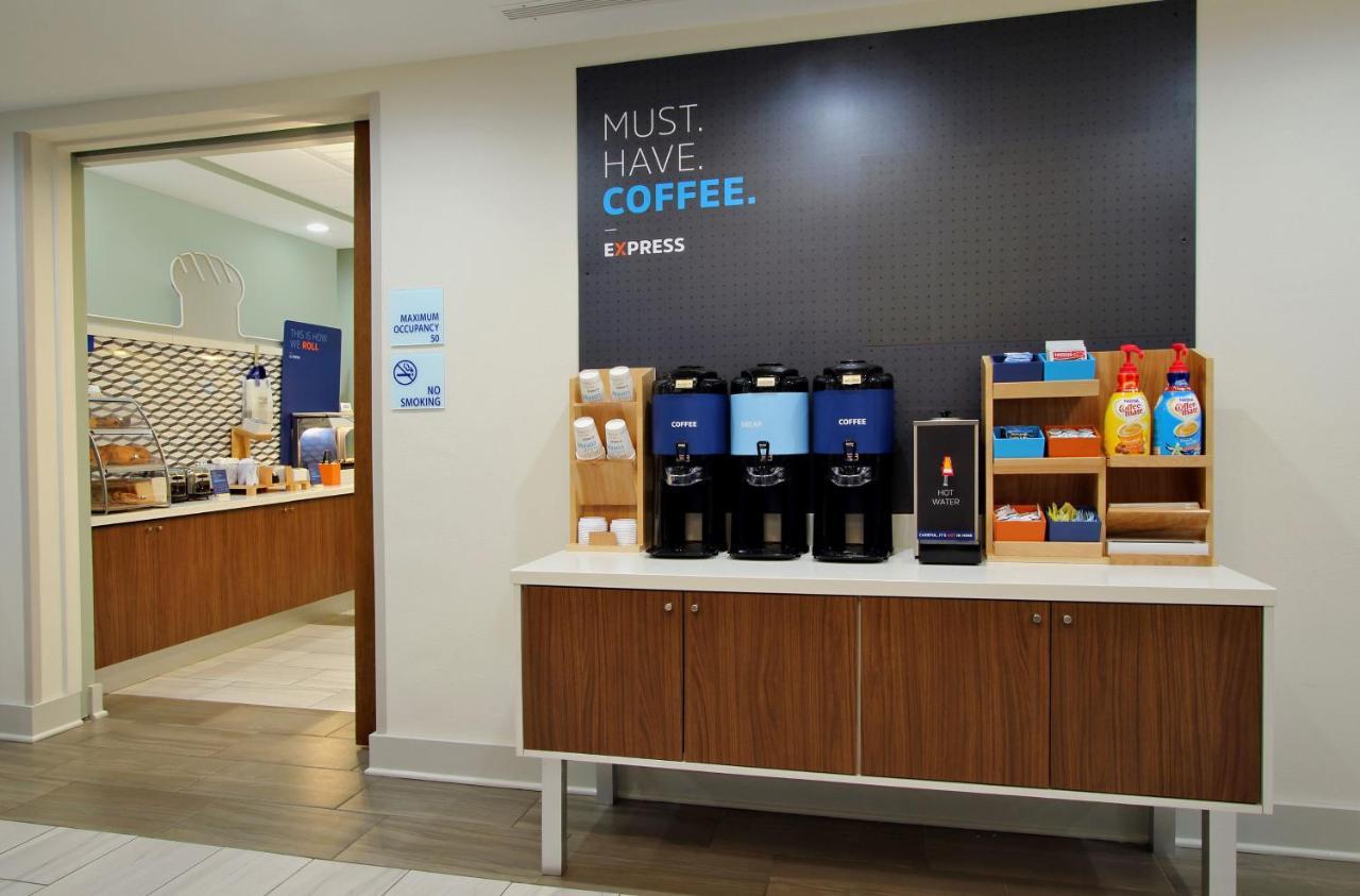 Holiday Inn Express Hotel & Suites Montgomery Boyd-Cooper Parkway By Ihg Bagian luar foto